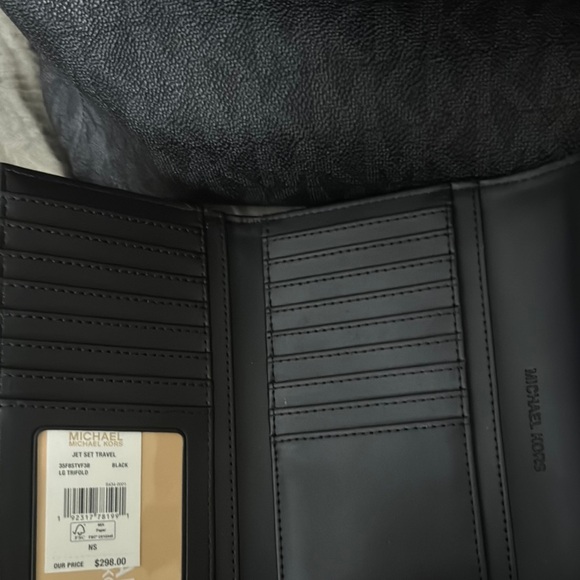 Michael Kors Black Leather Tote Bag & Wallet - Picture 5 of 5